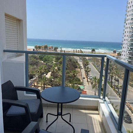 Exceptional View Facing Sea Of Givat Olga Hadera Apartment Екстериор снимка