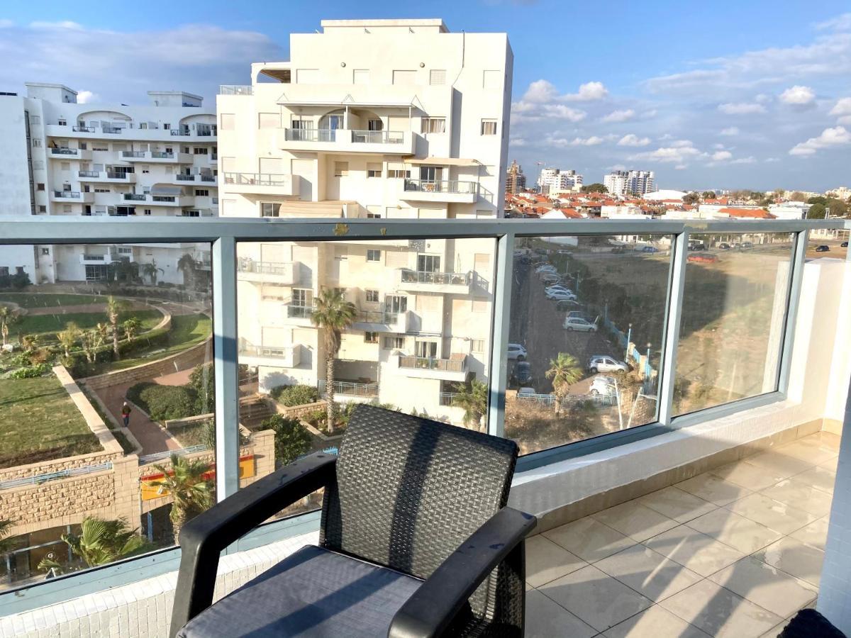 Exceptional View Facing Sea Of Givat Olga Hadera Apartment Екстериор снимка