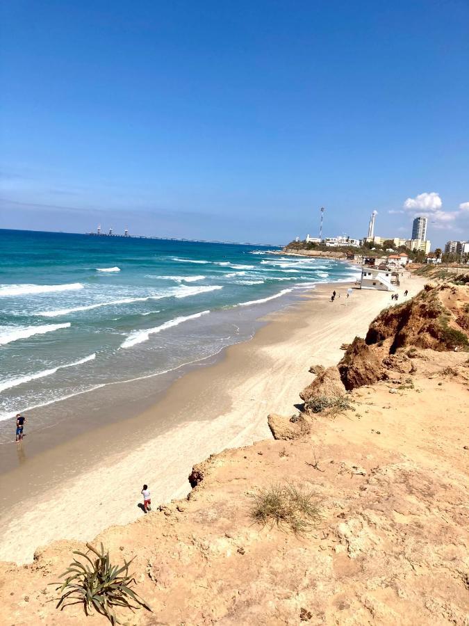 Exceptional View Facing Sea Of Givat Olga Hadera Apartment Екстериор снимка