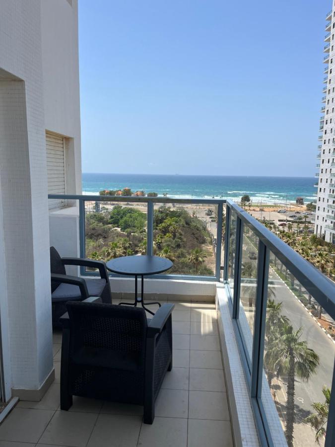 Exceptional View Facing Sea Of Givat Olga Hadera Apartment Екстериор снимка