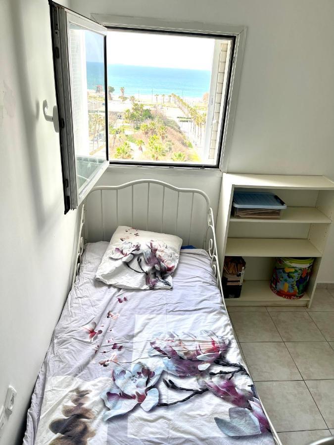 Exceptional View Facing Sea Of Givat Olga Hadera Apartment Екстериор снимка